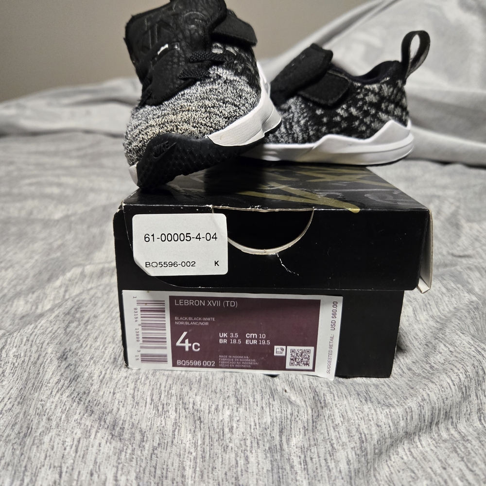 Nike LeBron XVII Black and White Sneakers with Knit Texture 4C